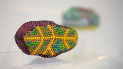 Beaded worm, Manifold, 2024